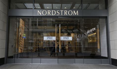 nordstrom oregon locations.